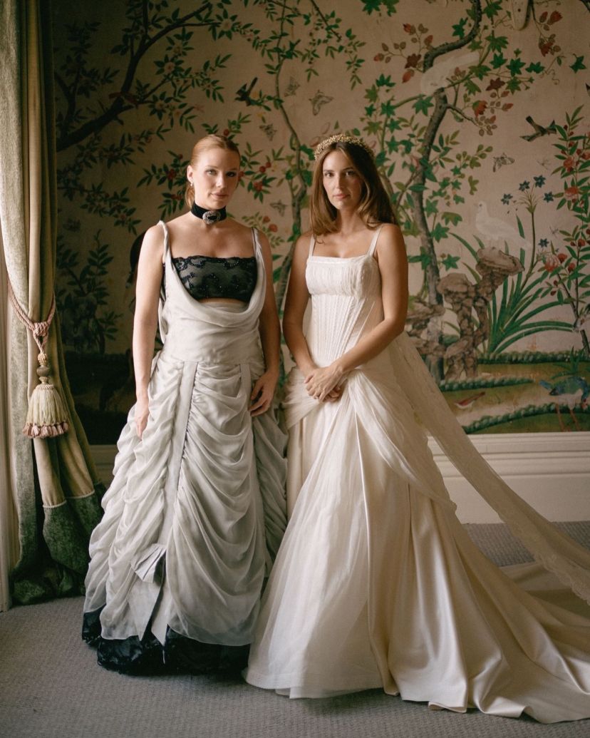 CINQ Bridal Salons
