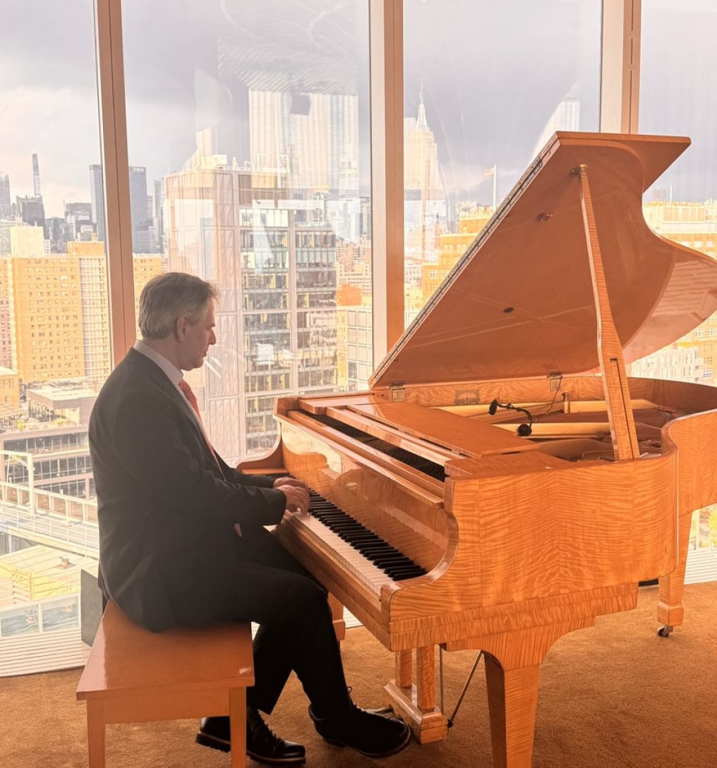 Alex Levin Music