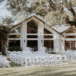 Los Encinos Hill Country Estate Venue